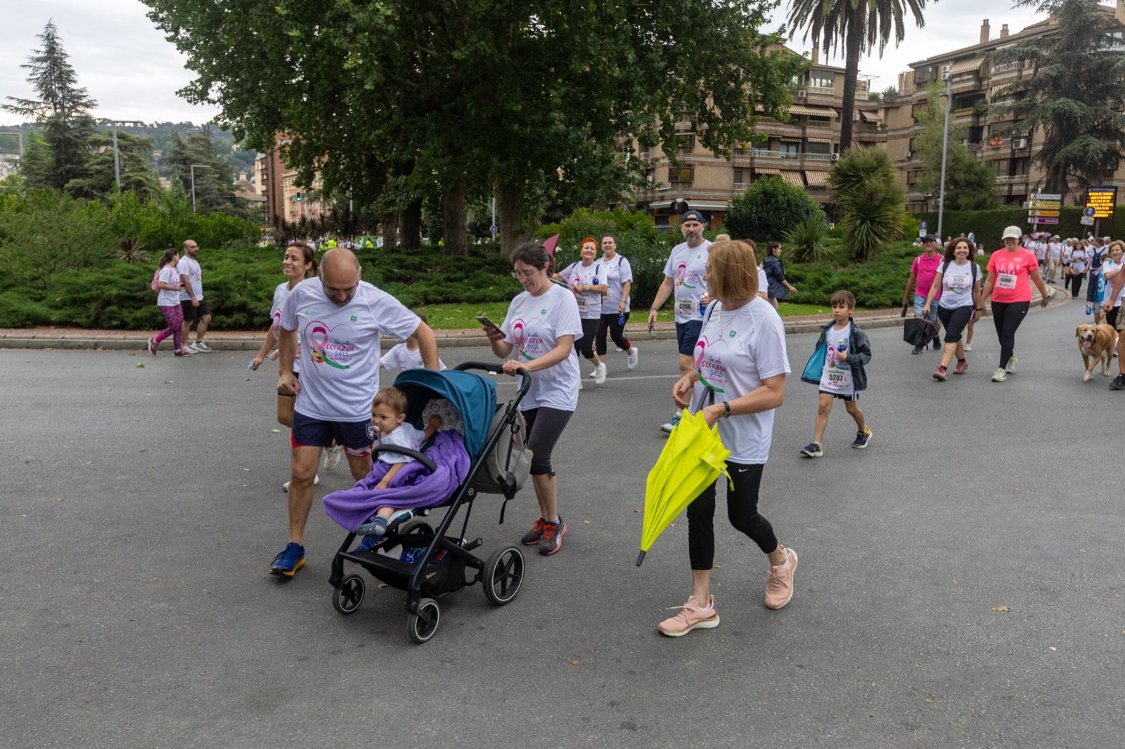 Granada marcha contra el cáncer