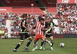 El Almería tendrá que enfrentarse al Rayo en la primera jornada, en casa.
