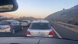 Imagen del atasco, a la altura del valle de Lecrín.