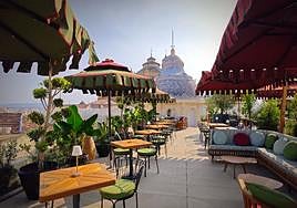 Vista panorámica en uno de los restaruantes del nuevo hotel 5 estrellas en Granada.