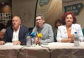 Manuel Barrionuevo, Juanma Camacho y Candelaria Ponce, el pasado día 22.