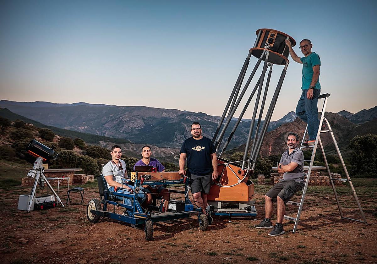 Alexis Castillo, Sergio Alonso, Javier Flores, Miguel Sánchez y Antonio Román, en el Purche.