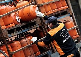 El Gobierno fija el precio máximo de la bombona de butano.