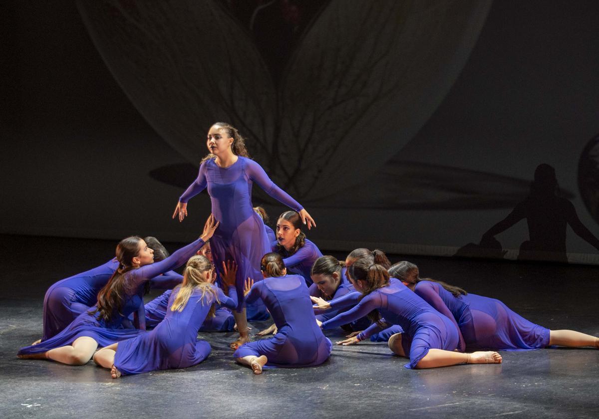 El Festival de Danza de Adagio llena el Auditorio de arte y solidaridad con la Asociación Contra el Cáncer