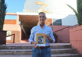 Luis Jesús Garzón Cobo, escritor, biógrafo de Zabaleta y comisario de la exposición.