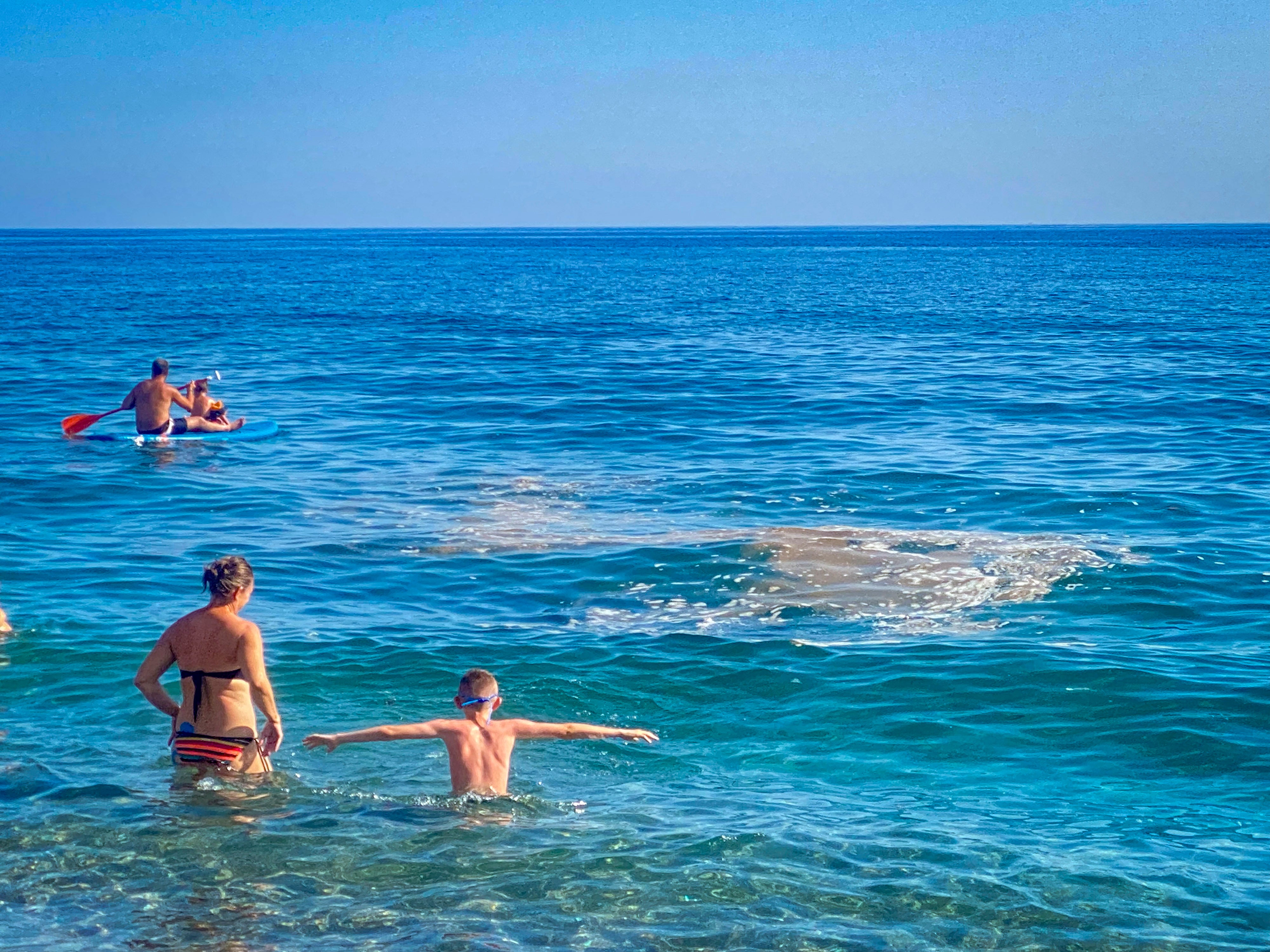Las imágenes de la &#039;mancha&#039; en las playas de Granada