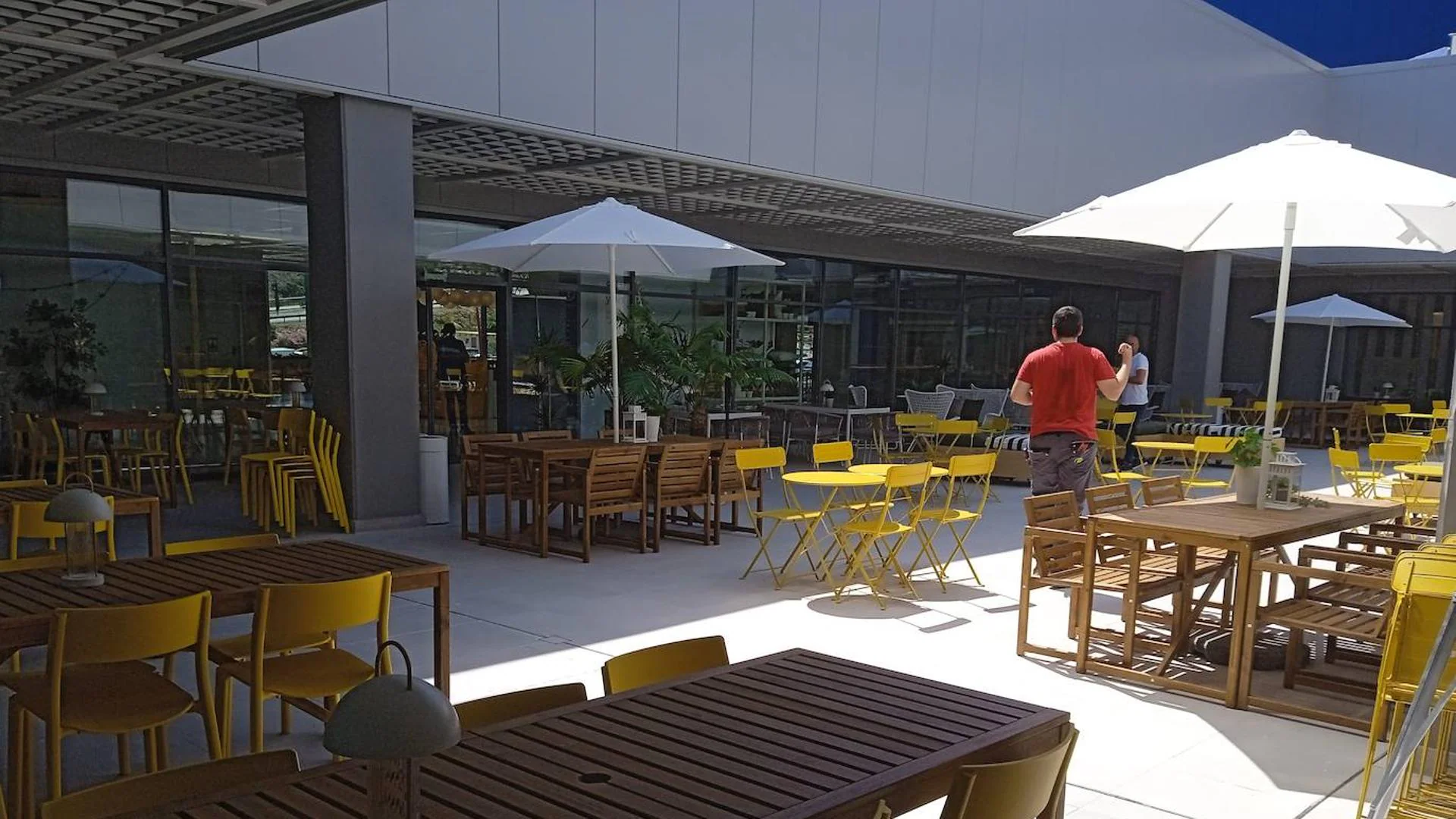 IKEA Opens New Store in Almería, Featuring Unique Design Elements