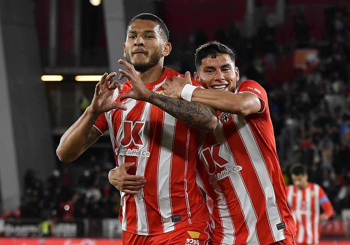 El City Group tienta a Luis Suárez, pero el Almería no le vende por 15 millones.