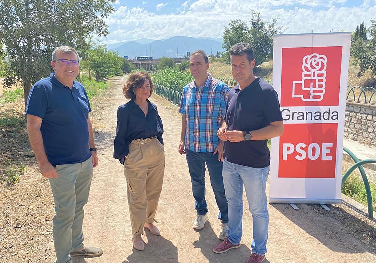 Carmen Calvo visita el entorno del río Monachil junto a José Antonio Montilla, Manuel García Cerezo y Alejandro Zubeldia