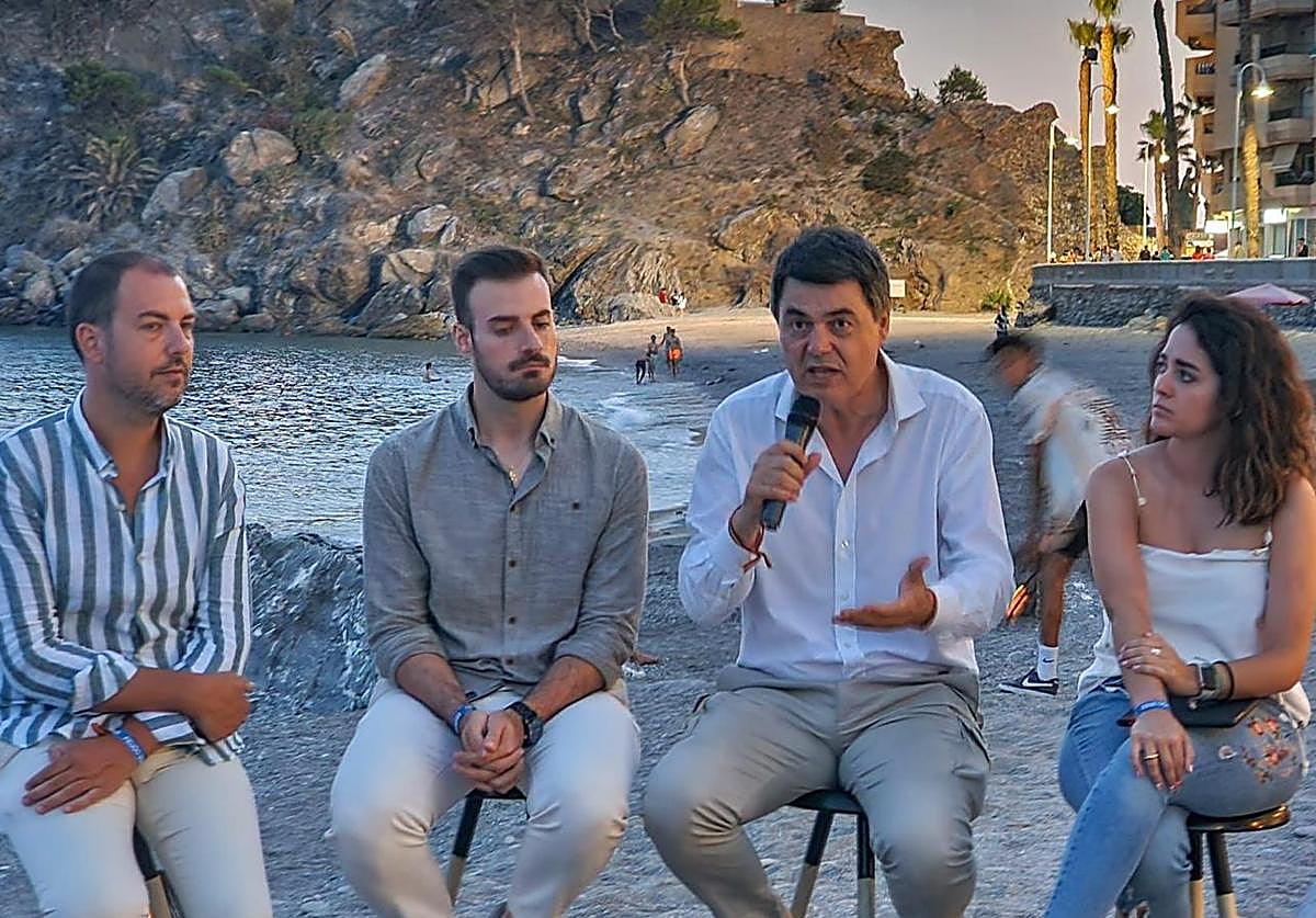 Rojas en un encuentro con jóvenes en Almuñécar