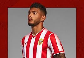 Luis Suárez ha sido uno de los 'modelos' de las nuevas equipaciones.