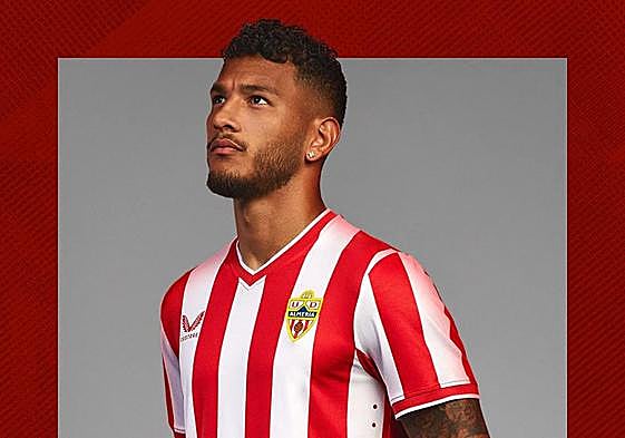 Luis Suárez ha sido uno de los 'modelos' de las nuevas equipaciones.