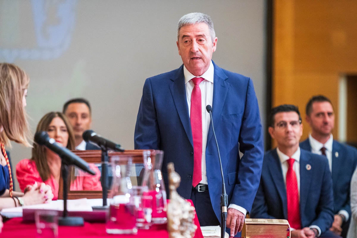 Las imágenes de la constitución de la Diputación de Granada