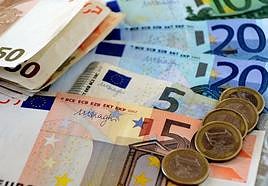 Aviso de Hacienda por los peligros de guardar dinero en efectivo en casa.