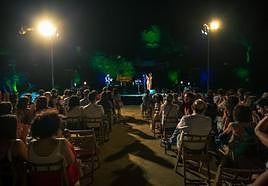 El parque del Seminario de Jaén fue el escenario excepcional para esta nueva cita del festival 'Consentidos'.