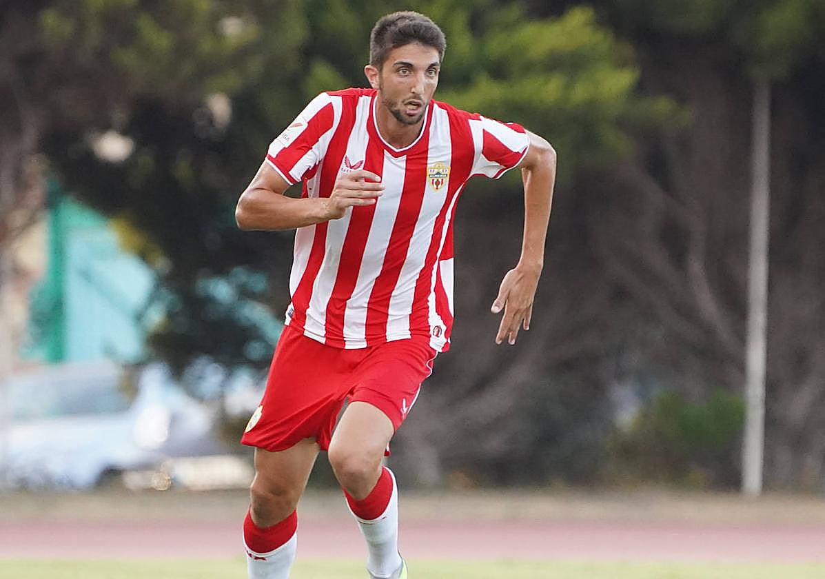 Édgar González se estrenó con la elástica del Almería.