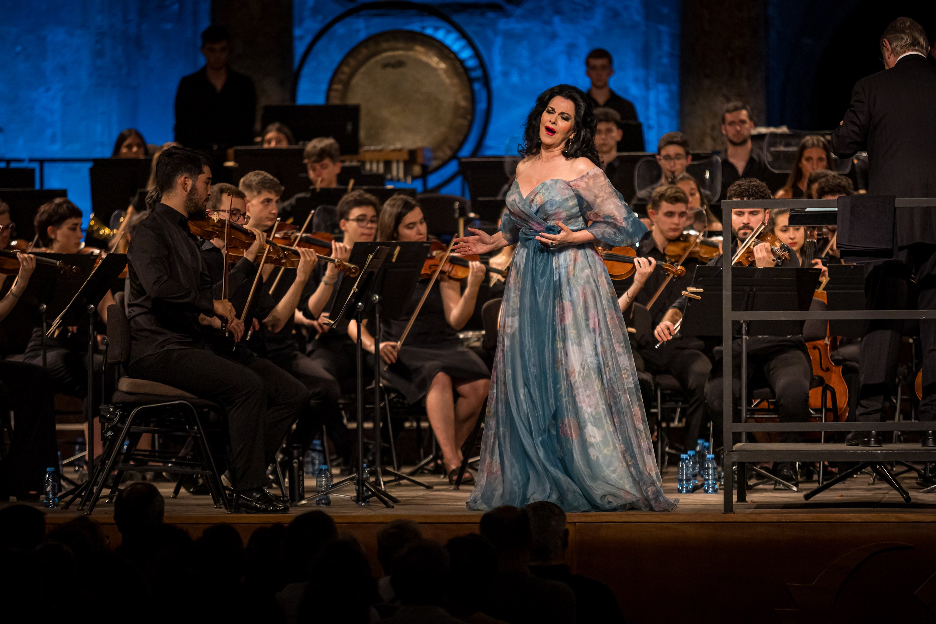 La soprano Angela Gheorghiu y la Orquesta Joven de Andalucía.