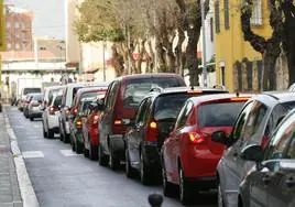 Congestión de tráfico en las calles de Almería.