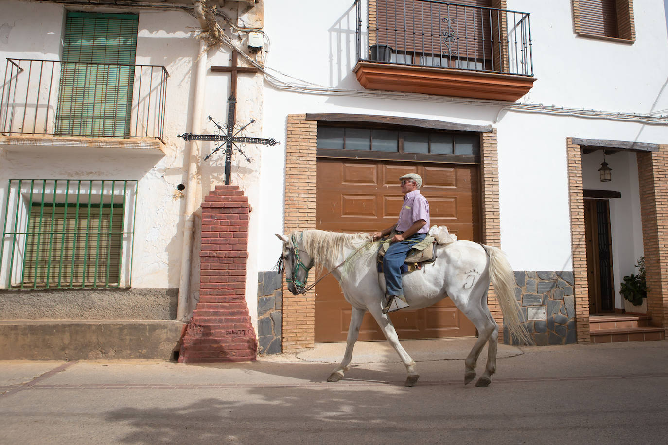 Juan Dimas a lomos de Gavilán.