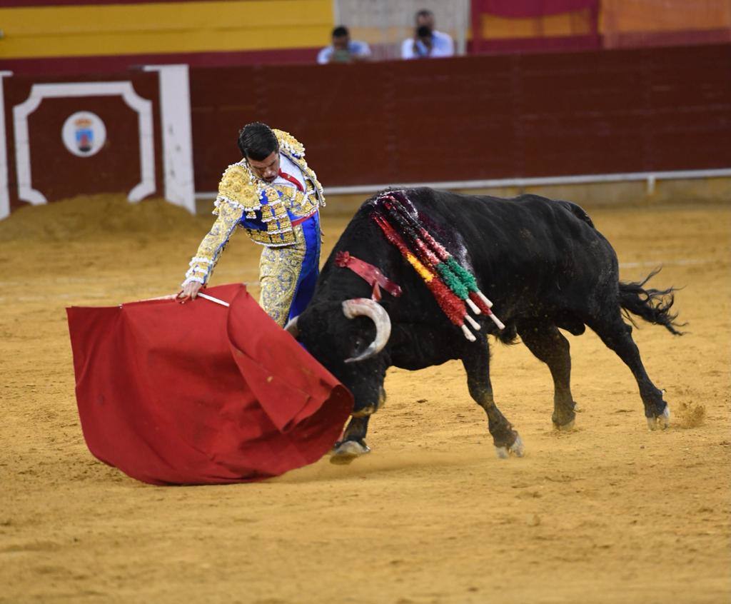 Lo mejor de la tarde de toros en Roquetas de Mar en fotos