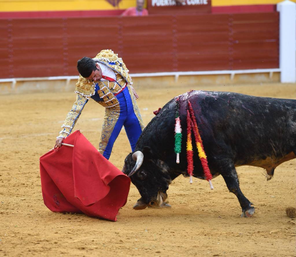 Lo mejor de la tarde de toros en Roquetas de Mar en fotos
