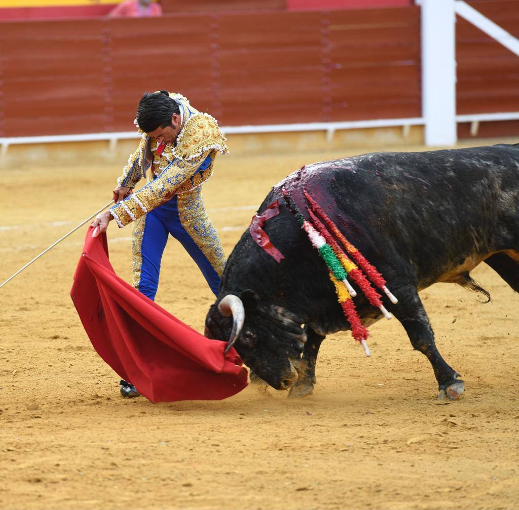 Lo mejor de la tarde de toros en Roquetas de Mar en fotos