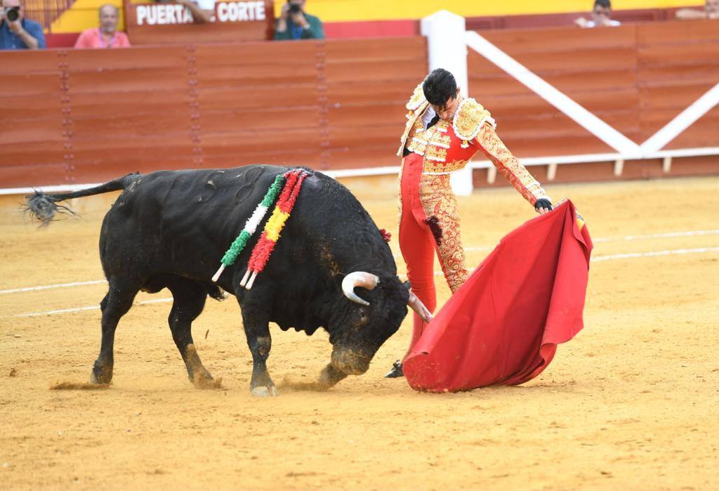 Lo mejor de la tarde de toros en Roquetas de Mar en fotos