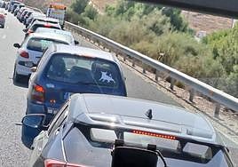 El accidente en Dúrcal ha provocado importantes retenciones en la A-44.