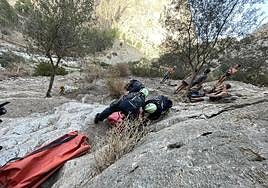 Rescate del escalador en Tajo de los Vados.