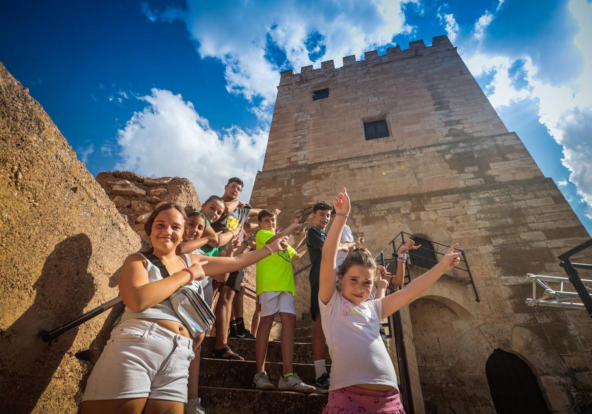 Los niños se adaptan al ritmo veraniego tanto si viven en Orce todo el año como si acuden al pueblo de los padres y abuelos a pasar el verano o parte del mismo.