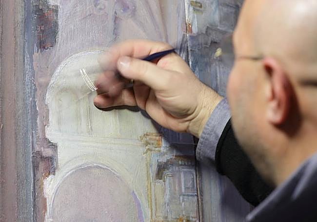 En el momento de pintar un detalle.