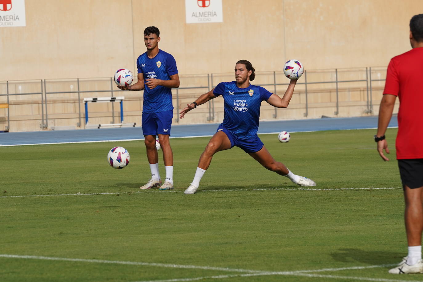 El Almería &#039;afila las garras&#039; para su primer partido de Liga