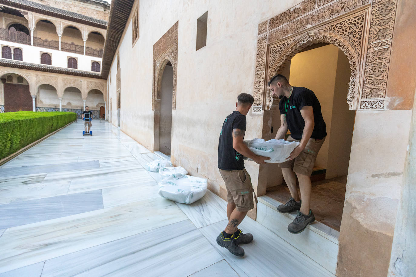 Transportando fuentes.