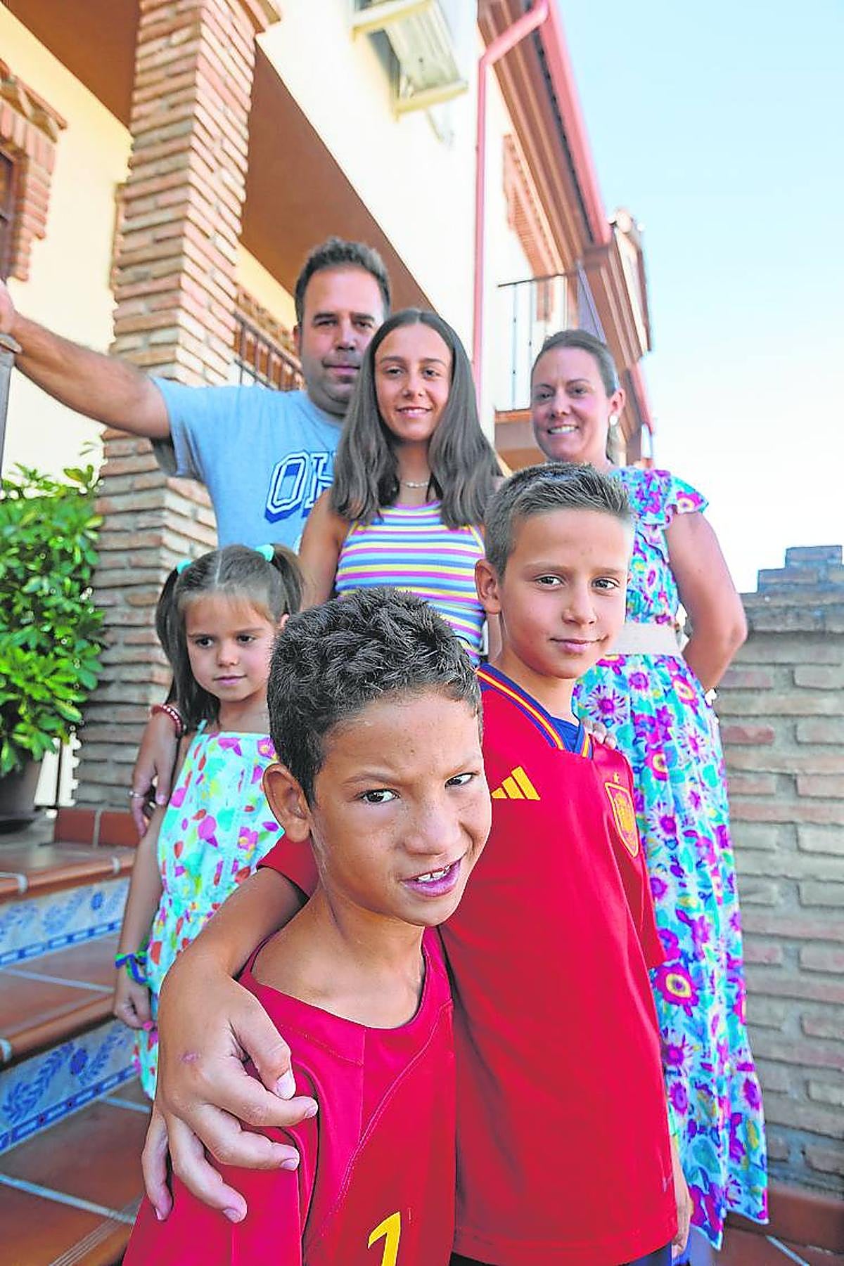 Desde el pasado 17 de julio, el pequeño Alien, 'Ali' como le dicen, de 8 años, disfruta de su estancia en Granada.