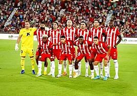 Formación inicial del estreno liguero de la pasada campaña ante el Real Madrid.