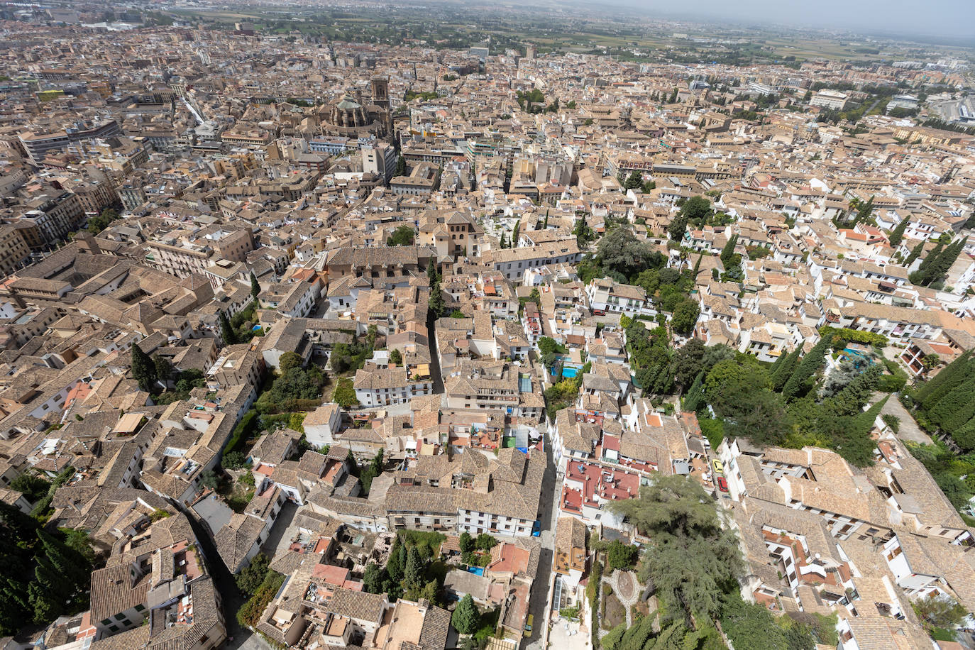 Granada, vista desde el helicóptero de la Guardia Civil