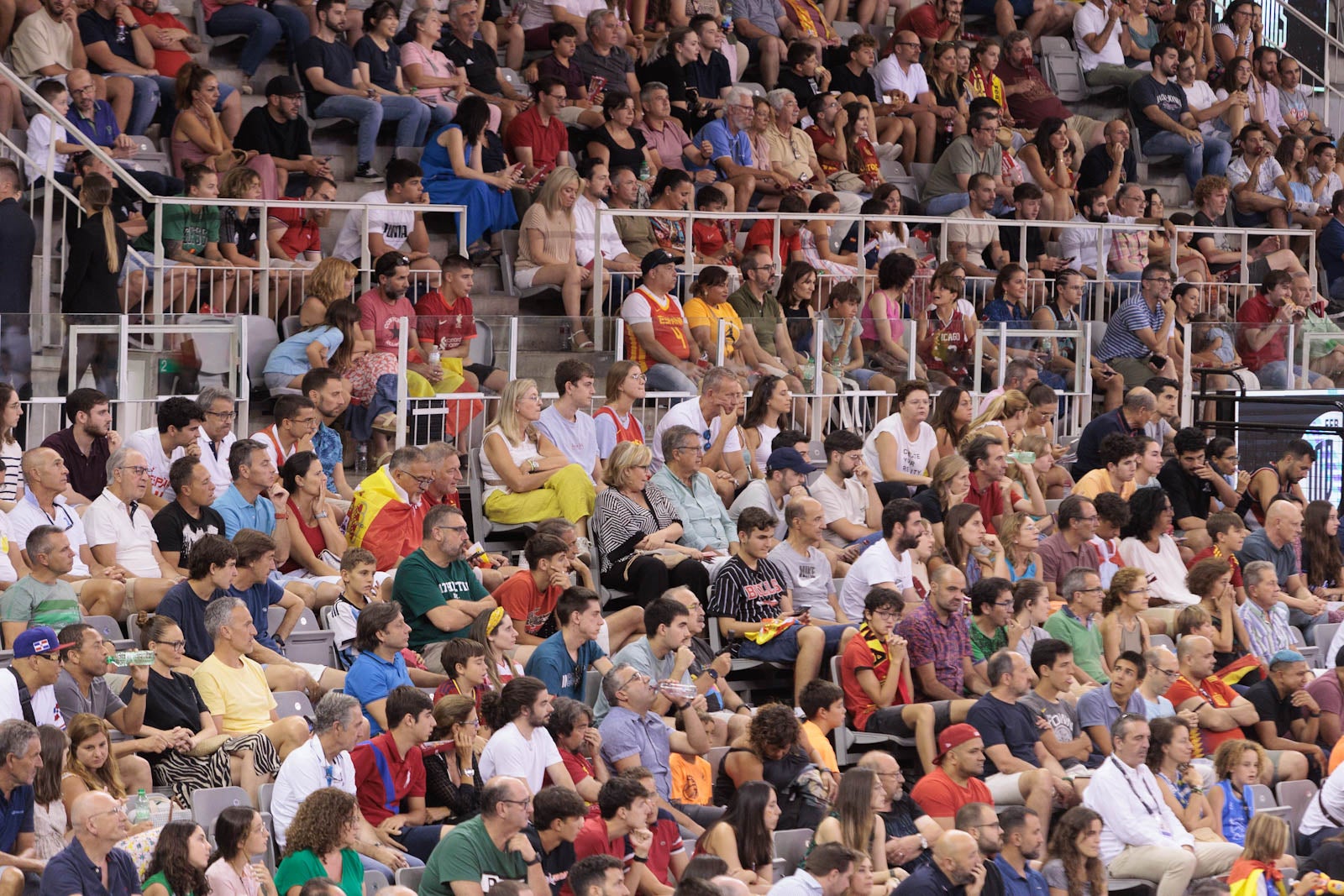 Encuéntrate en la grada del Palacio durante el España-República Dominicana