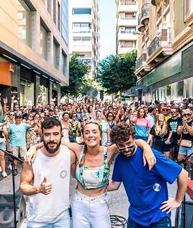 Imagen secundaria 2 - Cooltural Fest: bailes, cantos y sonrisas