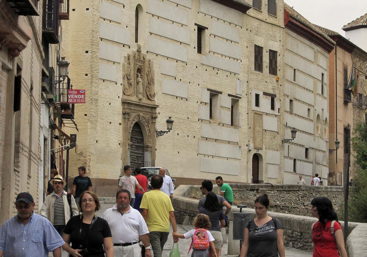 Vista del convento de Zafra, en la Carrera del Darro