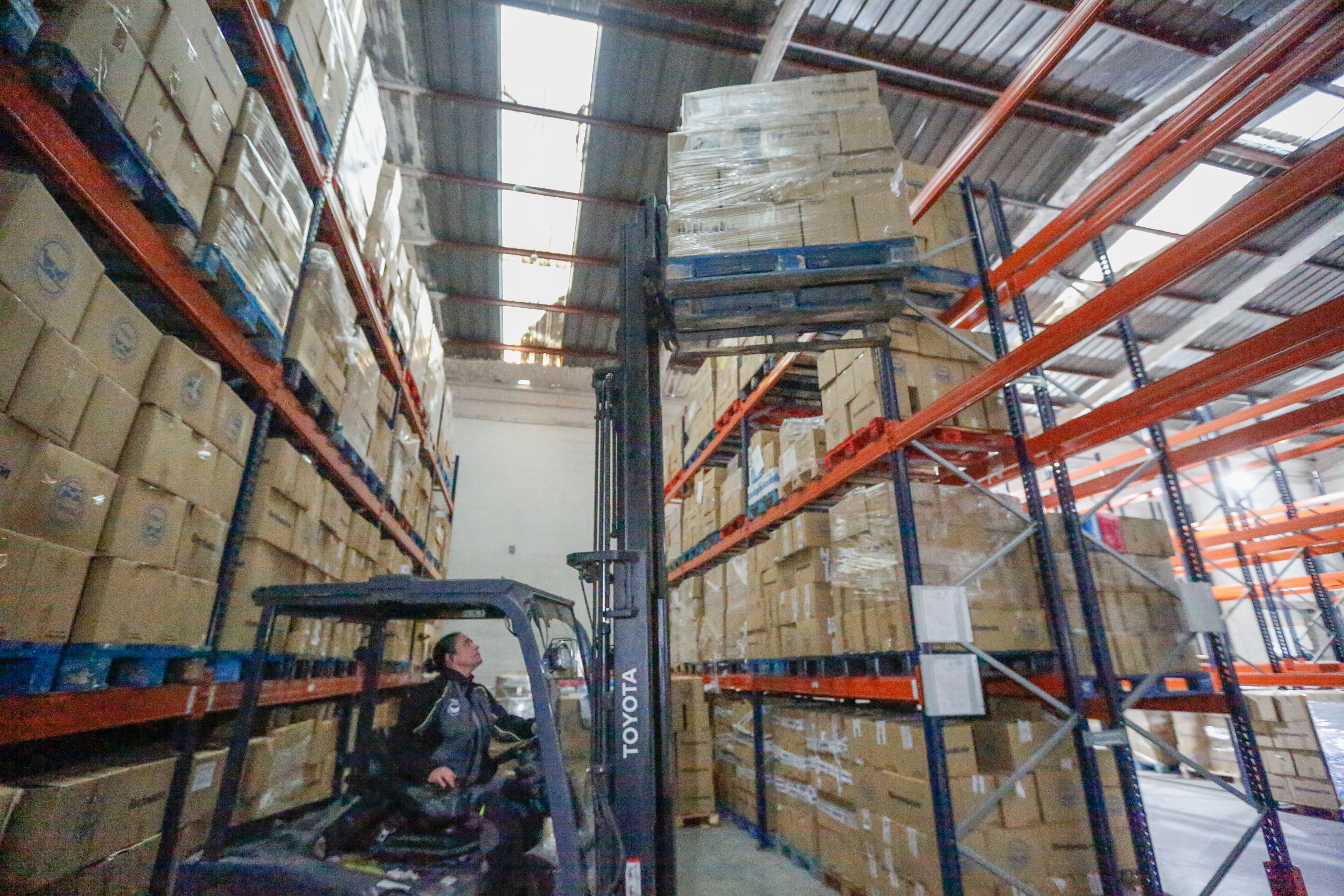 Se buscan 30 puestos de trabajo para un centro logístico en Granada.