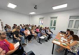 Apertura de las Escuelas de Participación, con el anterior equipo de Gobierno.