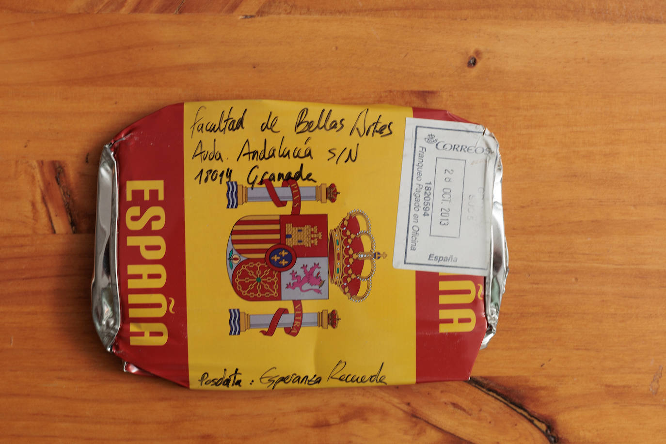 Lata planchada del Ejército a modo de postal.