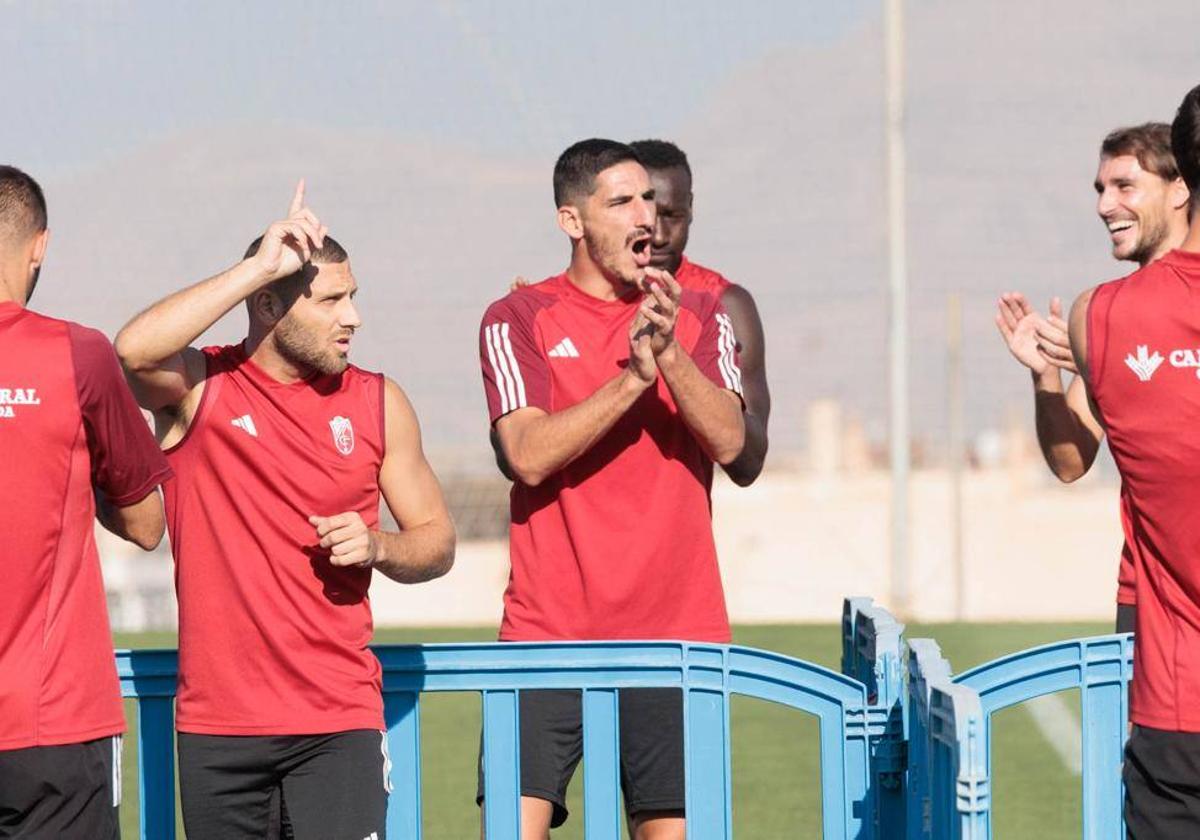 Weissman y Bodiger, en la previa del entreno.