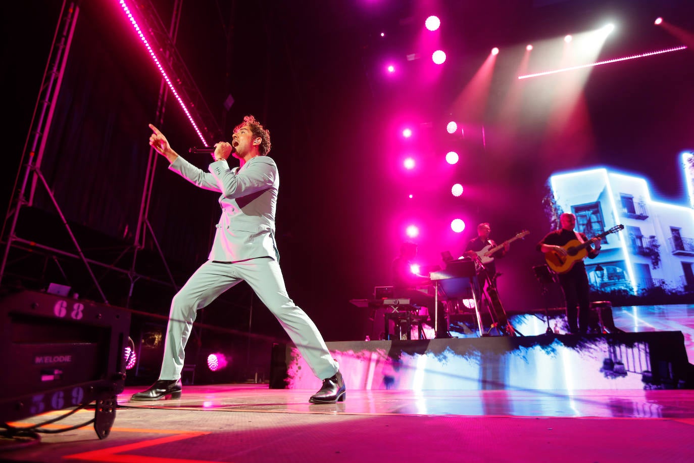 Las imágenes del concierto de Bisbal en Granada