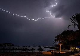 Aviso amarillo por la llegada de una DANA a Andalucía.