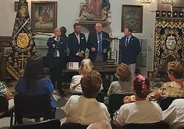 Los nuevos enseres de la hermandad de las Angustias.