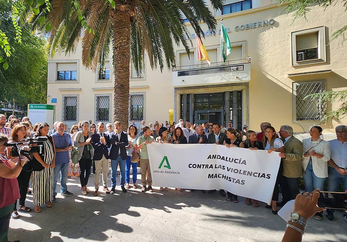 Concentración en la Delegación de la Junta de Andalucía en Jaén.