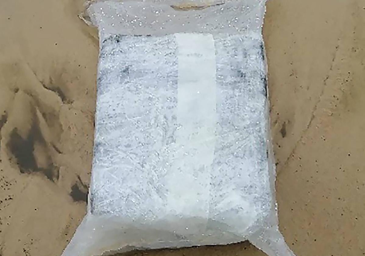 Imagen de archivo de una bolsa de cocaína incautada.