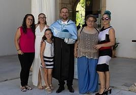 Venancio Galán, junto a sus familiares en el acto.