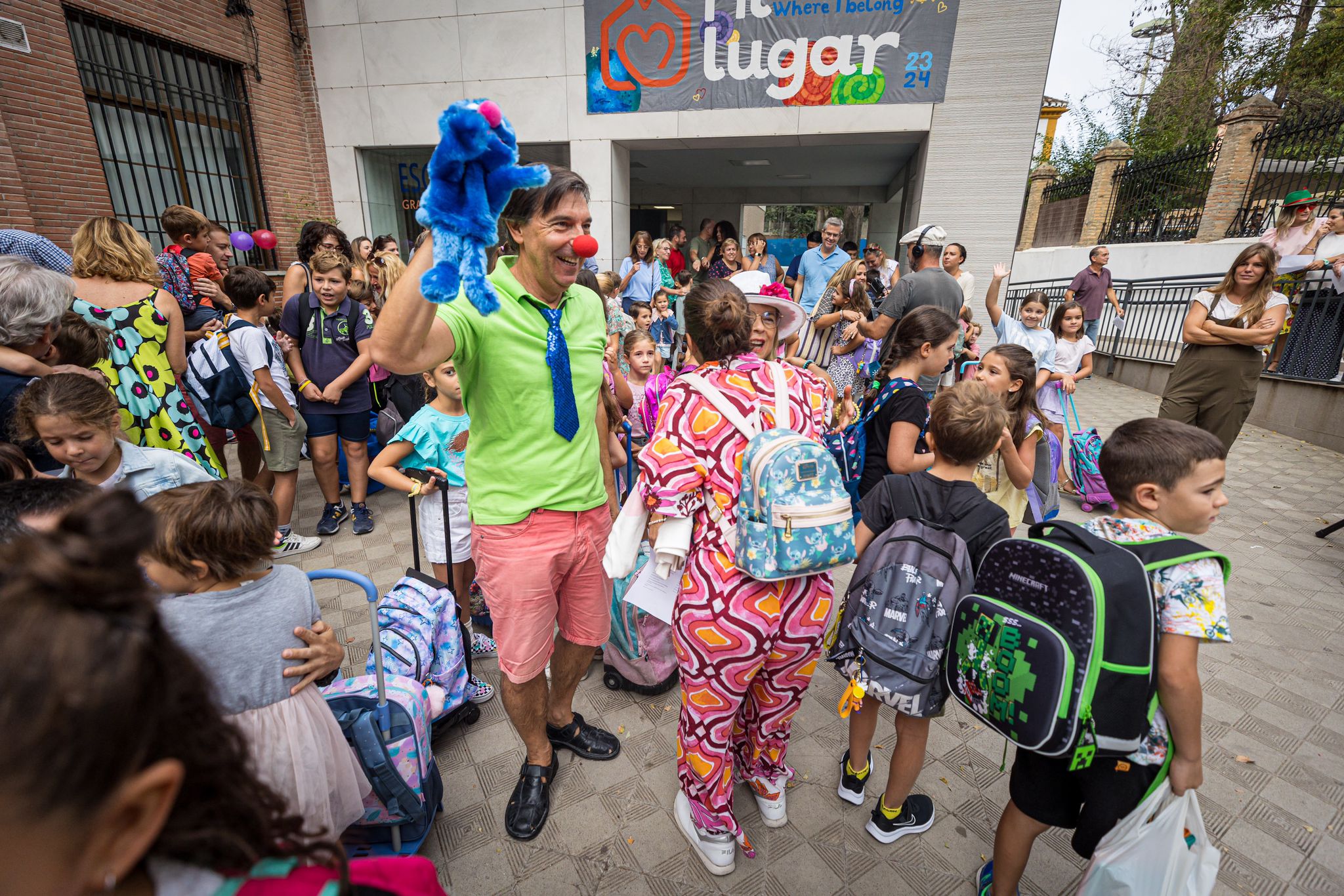 La vuelta al cole en Granada, en imágenes